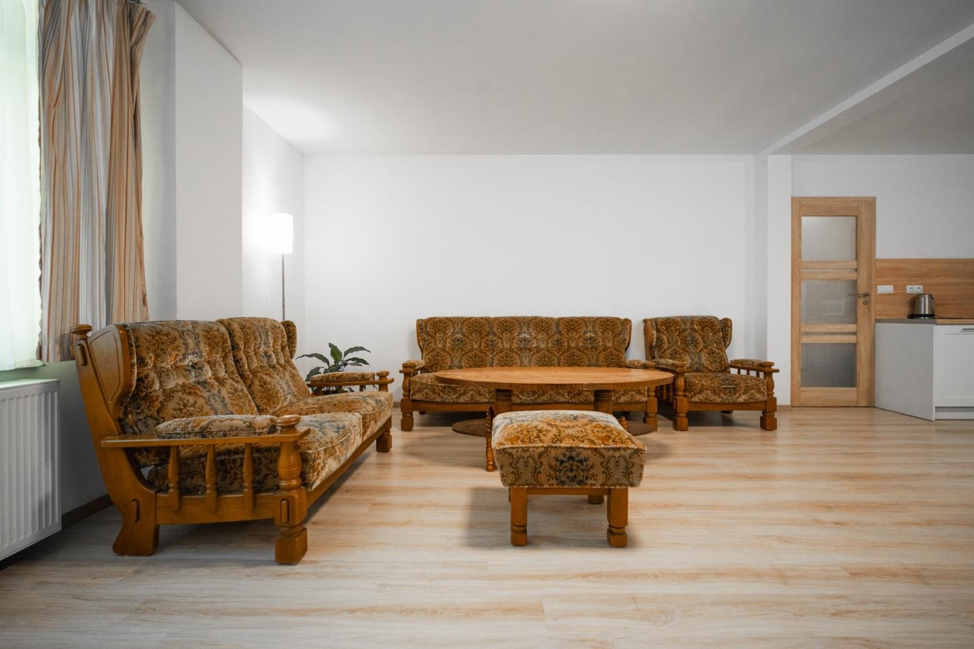 Cottage Forest Wellness Muna Hradec Exterior foto