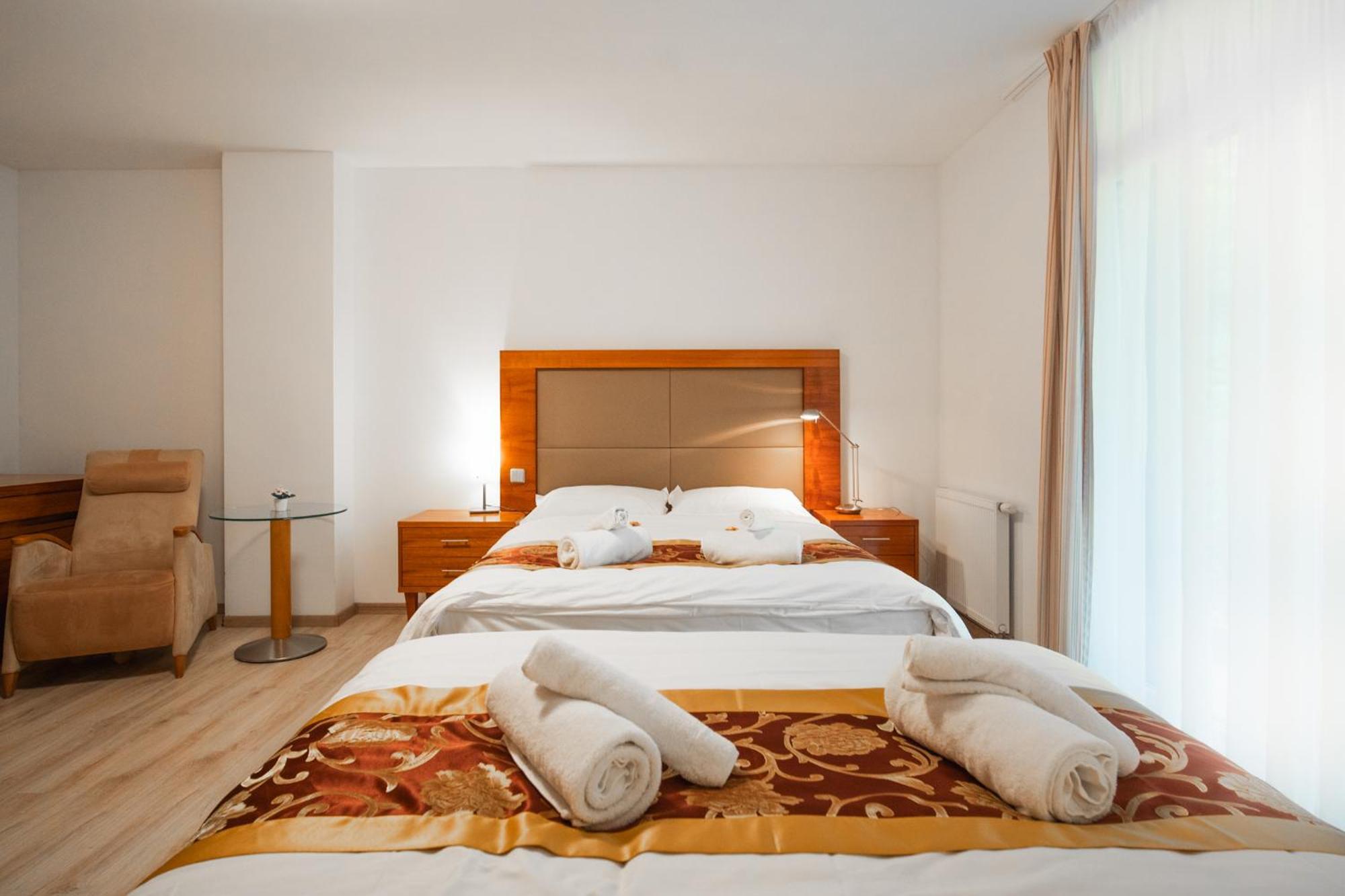 Cottage Forest Wellness Muna Hradec Exterior foto