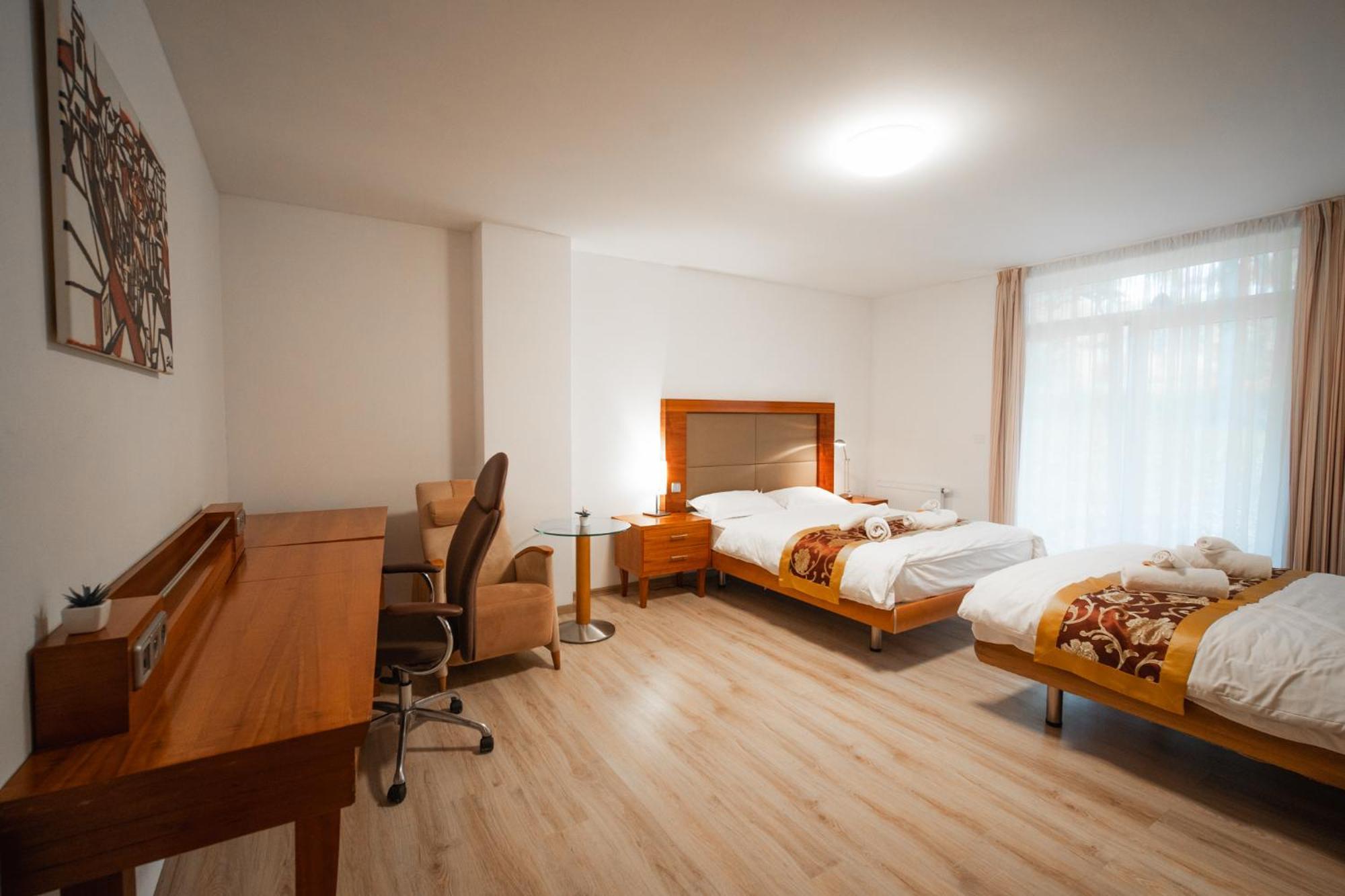 Cottage Forest Wellness Muna Hradec Exterior foto